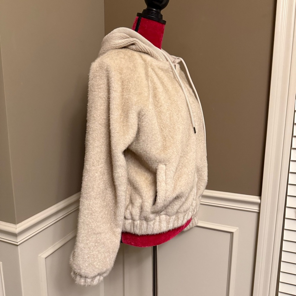 Detroit Lions Faux Fur Jacket with Hood - Picture 4 of 10